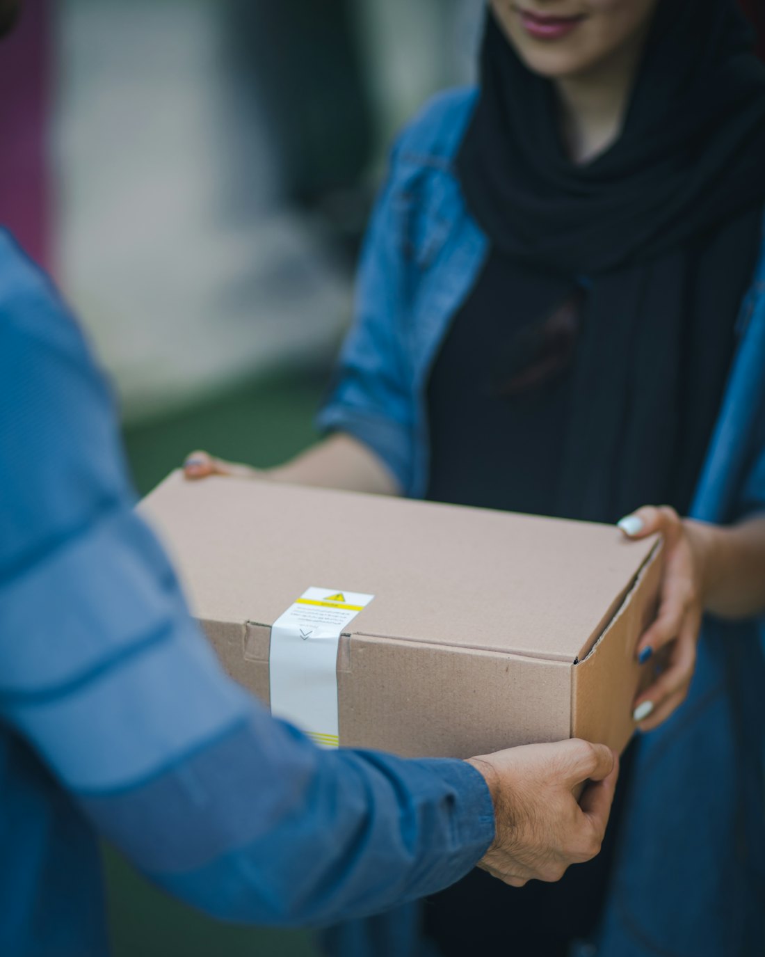 Same day courier and single item delivery in London